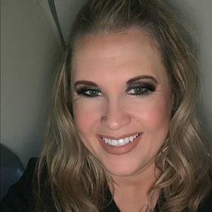 Meet your Posher, Kara